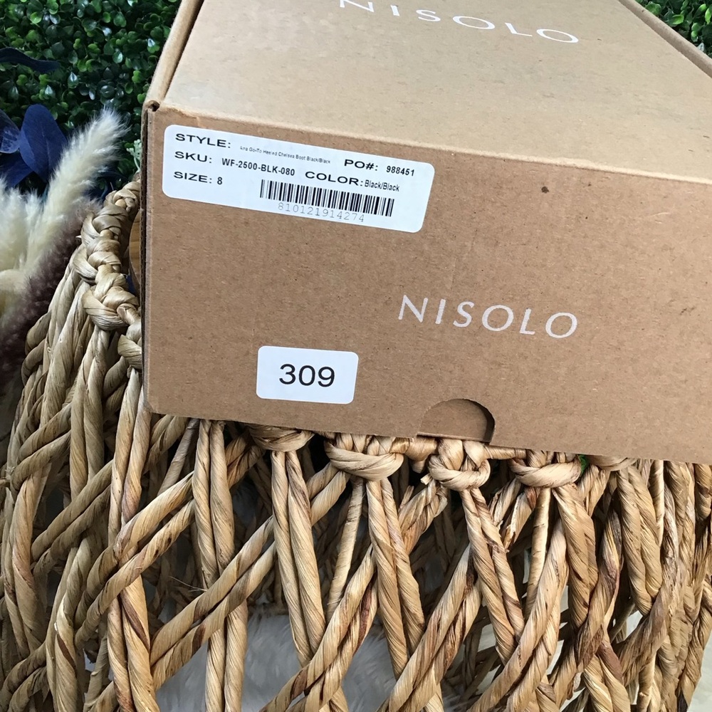 New in box Nisolo x Anthropologie Black Chelsea Leather Ankle Booties - Picture 11 of 13